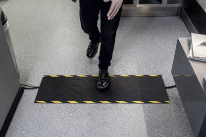 Tapis Passe-Câbles Industriel – Caoutchouc