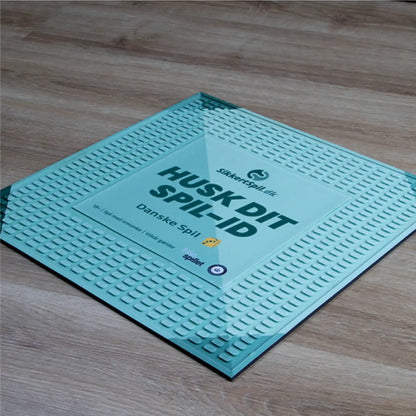 Vue d’ensemble d’un tapis de bar personnalisé premium avec zone d’impression centrale et relief antidérapant sur le pourtour.